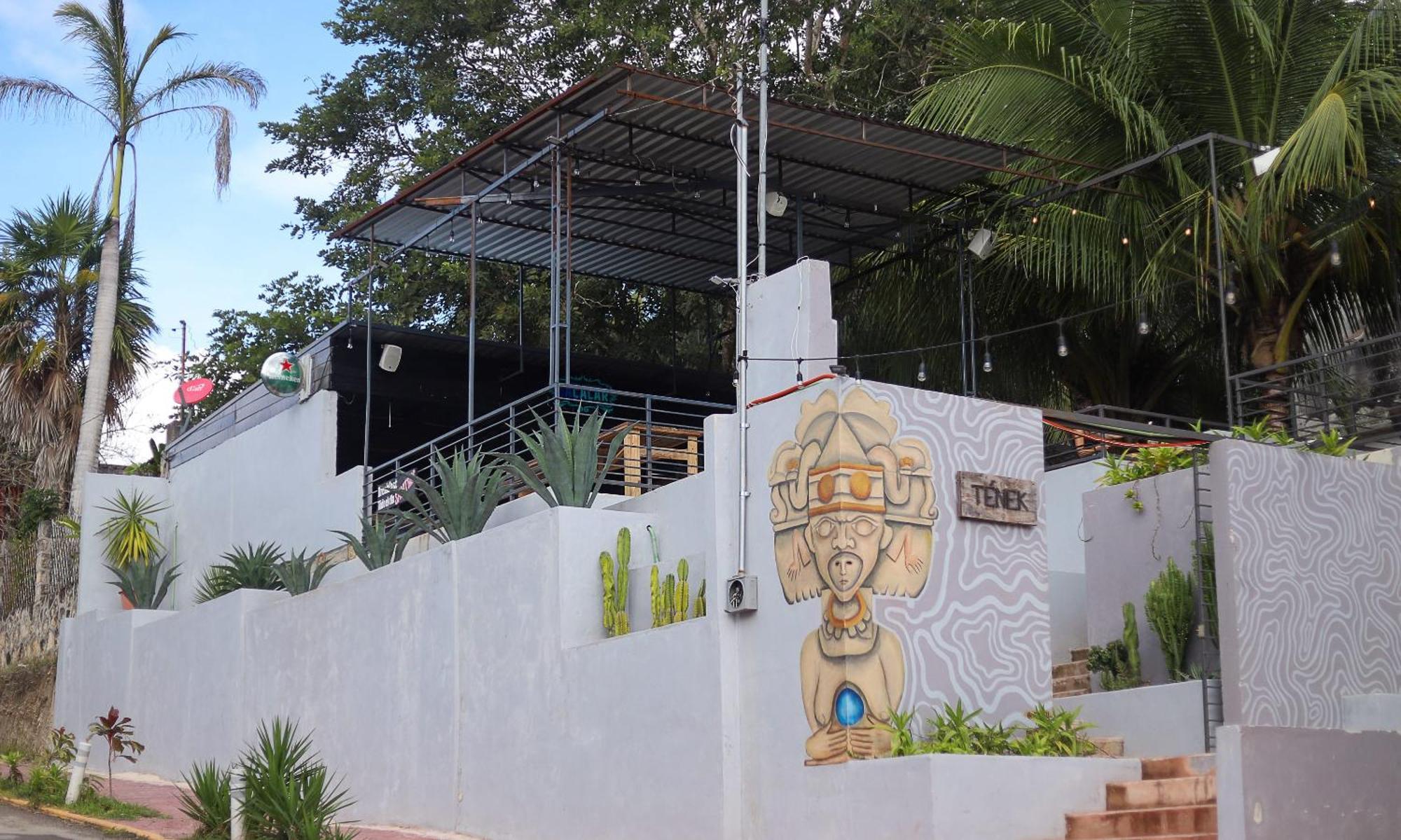Hostal La Embajada Bacalar